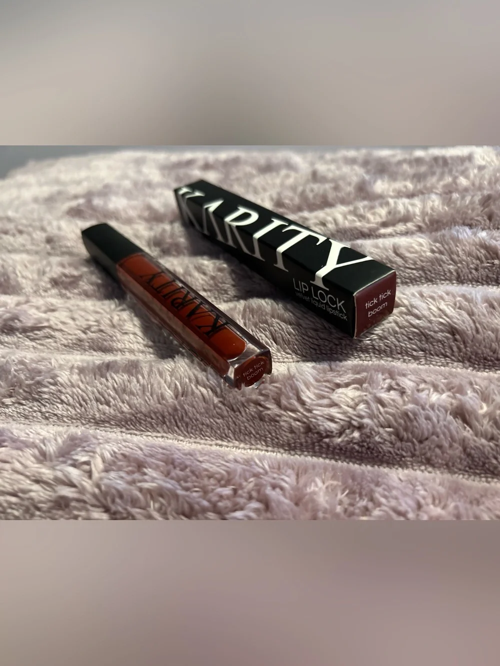 NIB Karity Lip Lock Velvet Liquid Lipstick - Tick Tick Boom